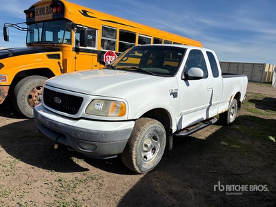 2001 Ford F-150 4x4 Extended Cab بيك اب (Inoperable)