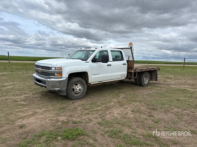 2015 Chevrolet Silverado 3500 4x2 Crew Cab Camion à Plateau (Inoperable)