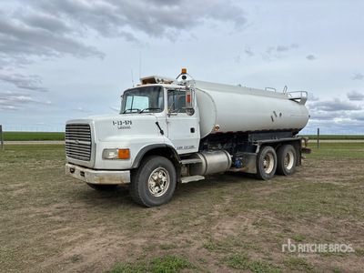 1995 Ford LTS9000 6x4 Water Truck