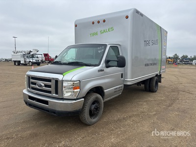 2008 Ford E-450 4x2 Autocarro furgonato