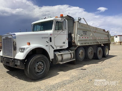 2006 Freightliner FLD 120 10x4 T/A Dump Truck