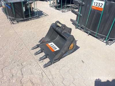 Trojan 24 in Digging Excavator Bucket - Fits 40mm Cat 303, 303.5, 304 Case, New Holland, Kobelco SK35 Deere/Hitachi 35D/G
