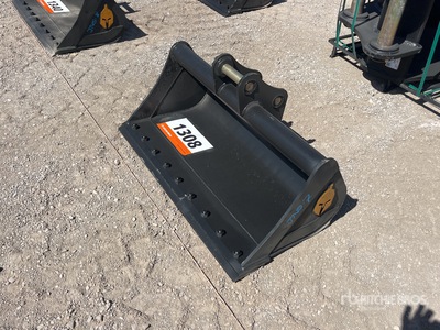 Trojan 42 in Cleanup Excavator Bucket - Fits 40mm Cat 303, 303.5, 304 Case, New Holland, Kobelco SK35 Deere/Hitachi 35D/G