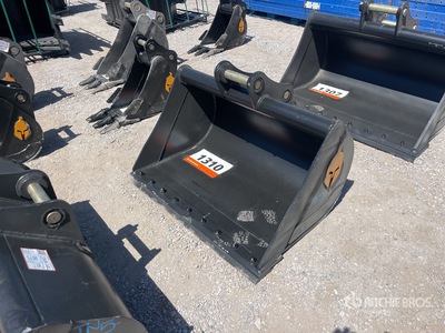 Trojan 42 in Cleanup Excavator Bucket - Fits 45mm Cat 305, 305.5 Komatsu PC45/50/55 Hyundai R55, Hitachi/Deere 50D/G Case, New Holland, Kobelco SK50 Bobcat E50/341/337