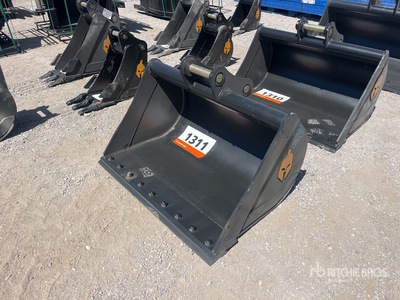 Trojan 42 in Cleanup Excavator Bucket - Fits 45mm Cat 305, 305.5 Komatsu PC45/50/55 Hyundai R55, Hitachi/Deere 50D/G Case, New Holland, Kobelco SK50 Bobcat E50/341/337