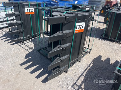 Trojan 42 in Digging Excavator Bucket - Fits 80mm Cat 320/321/323, Hyundai R210 Komatsu PC200/220, Deere 160/200/225 Kobelco SK210, Case 210/225, Doosan DX225