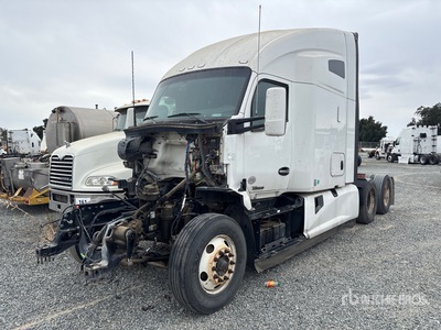 2021 Kenworth T680 Cabeza Tractora Cabina Dormitorio (Inoperable)