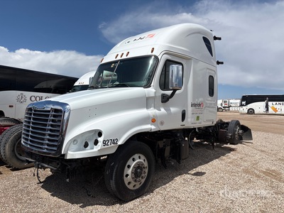 2016 Freightliner Cascadia 125 6x4 T/A Sleeper Truck Tractor (Inoperable)