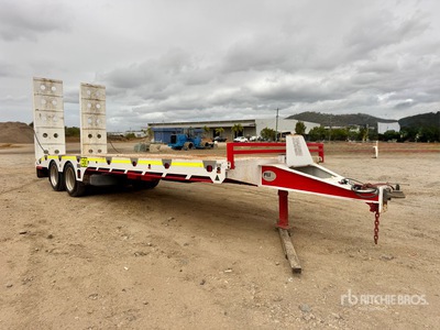 2022 FWR 8.5 m T/A Equipment Trailer