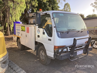 1995 Isuzu NPR 58 4x2 Crew Cab Pressure Cleaning Truck