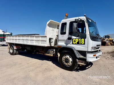 2006 Isuzu FTR 900 4x2 S/A Camión dumper