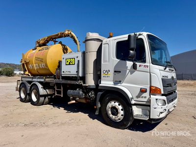 2018 Hino FM500 6x4 Vacuum Tanker Truck