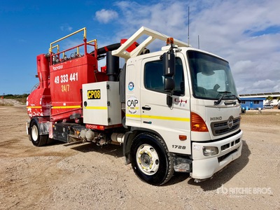 Vacvator TM40-160B on 2016 Hino GH500 4x2 Vacuum Excavator Truck