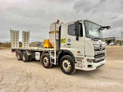 2023 Hino FY700 8x4 Twin-Steer Mud Mixing Truck