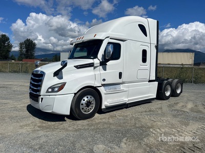 2022 Freightliner Cascadia 6x4 T/A Sleeper Truck Tractor