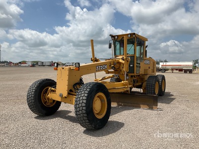 2001 John Deere 772CH AWD Motorgradermaschine