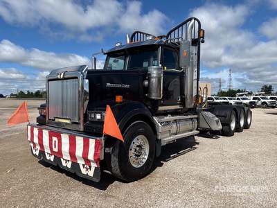 2019 Western Star 4900SA 8x6 Heavy Haul Tri/A Day Cab Truck Tractor