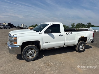 2015 Chevrolet Silverado 2500 HD 4x4 Pickup