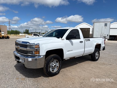 2015 Chevrolet Silverado 2500 HD 4x4 Pickup