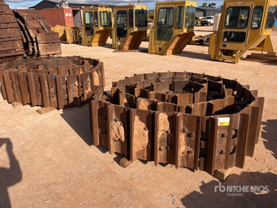 Quantity of (2) Used Tracks - Fits Cat D9