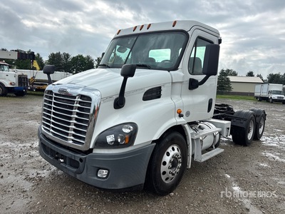 2018 Freightliner Cascadia 113 6x4 T/A Day Cab Truck Tractor