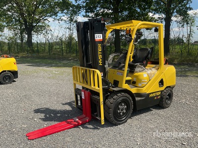 2023 Hyster H3.5UT Diesel Pneumatic Tire Heavy Forklift (Unused)