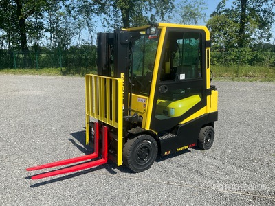 2024 Hyster H2.0AS LPG Pneumatic Tire Forklift