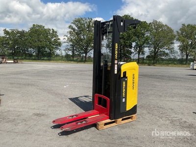 2024 Hyster RS1.6 Warehouse High Lift Electric Stacker
