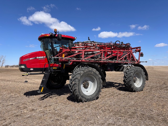 2012 Case IH 4430 120 ft 4x4 High Clearance Self-Propelled Sprayer 2012 Case IH 4430 120 ft 4x4 High Clearance Self-Propelled Sprayer