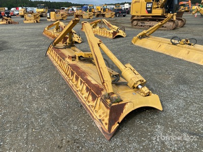 200 in PAT Dozerblad - Fits Cat D6
