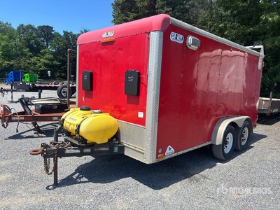 2007 Car Mate 14 ft T/A Remorque fermée
