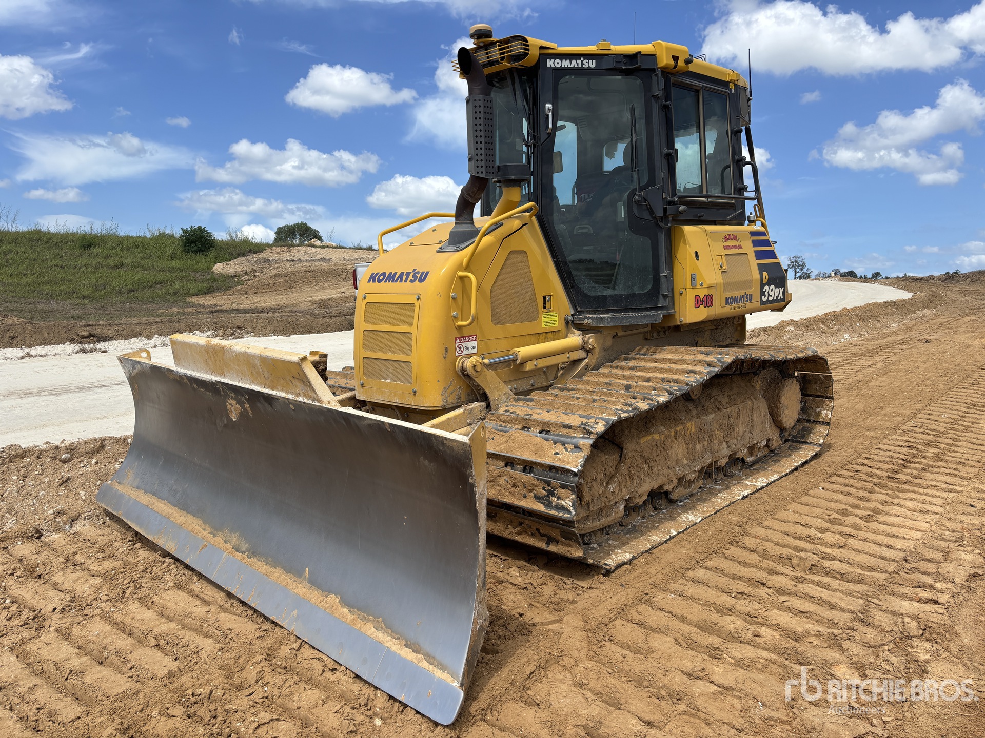 2023 Komatsu D39PX-24 Crawler Dozer