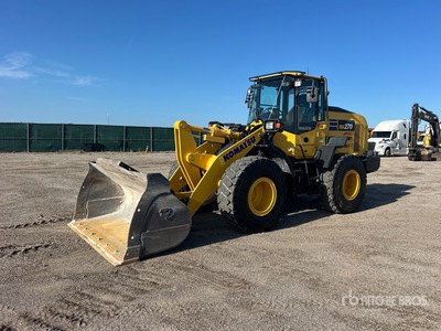 2023 Komatsu WA270-8 Pala cargadora