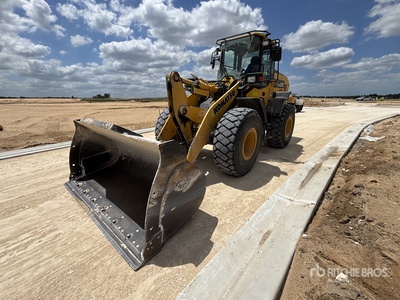 2023 Komatsu WA270-8 Pala cargadora