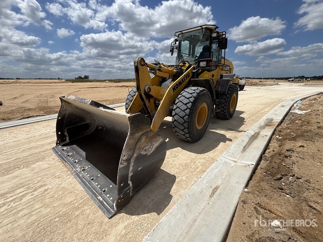 2023 Komatsu WA270-8 Wheel Loader