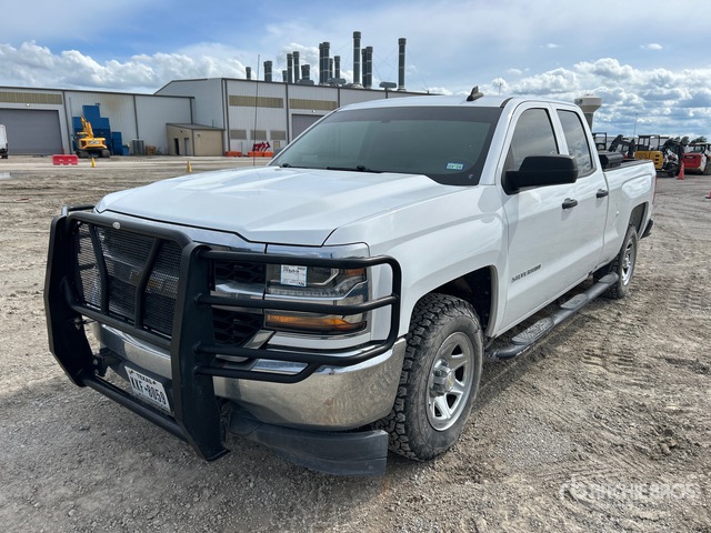 2018 Chevrolet Silverado 1500 4x4 Crew Cab Pickup