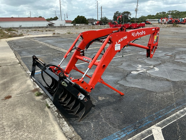 Kubota LA526 Front Loader Attachment