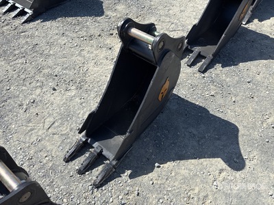 Trojan 50CL 12 in Digging Excavator Bucket - Fits 45mm Cat 305, 305.5 Komatsu PC45/50/55 Hyundai R55, Hitachi/Deere 50D/G Case, New Holland, Kobelco SK50 Bobcat E50/341/337