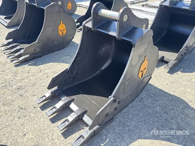 Trojan 200CL 36 in Digging Excavator Bucket - Fits 80mm Cat 320/321/323, Hyundai R210 Komatsu PC200/220, Deere 160/200/225 Kobelco SK210, Case 210/225, Doosan DX225