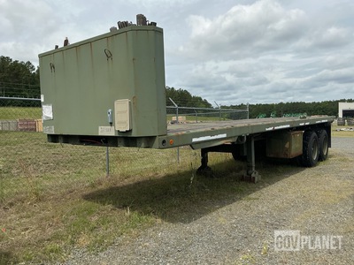 Dynaweld M871A2R Flatbed Trailer