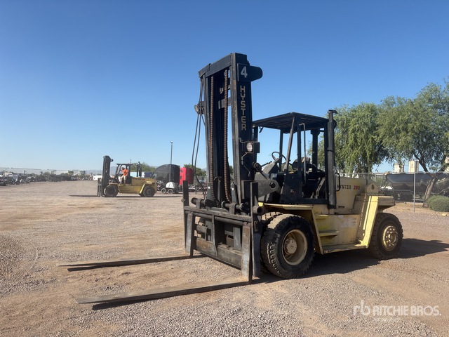 1999 Hyster H280XL 25800 lb Pneumatic Tire Forklift