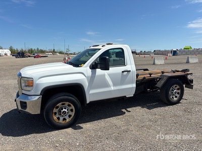 2015 GMC Sierra 3500 4x4 Flatbed Truck