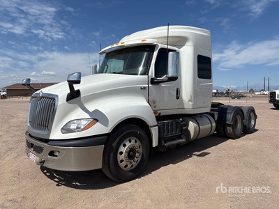 2019 International LT625 6x4 Cabeza Tractora Cabina Dormitorio