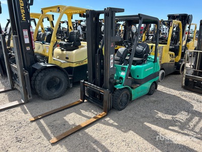 Mitsubishi FGC25K 4350 lb Pneumatic Tire フォークリフト (Inoperable)