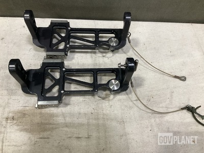 (9) DRS Technologies 1006570-101 Mounting Brackets