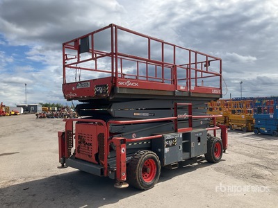 2016 Skyjack SJ9250 4x4 Diesel Scissor Lift (Inoperable)