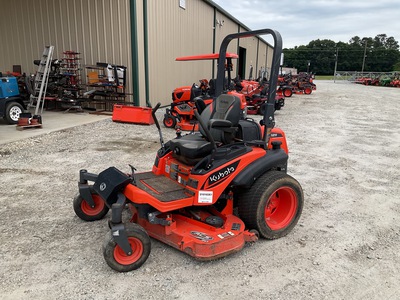 2022 Kubota ZD1211 Zero-Turn Lawn Mower