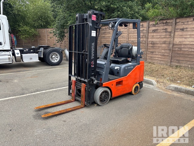 2013 Toyota 8FGCU18 3000 lb Cushion Tire Forklift