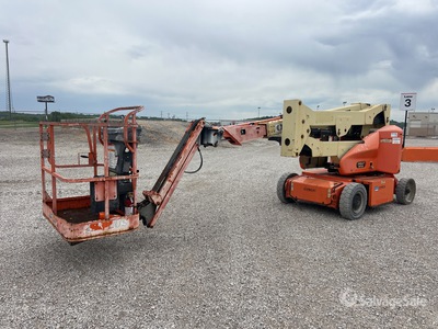 2015 JLG E400AJPN 2WD Electric Articulating Boom Lift