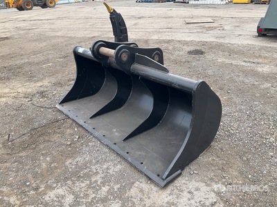 2060 mm Cleanup Excavator Bucket (Unused)